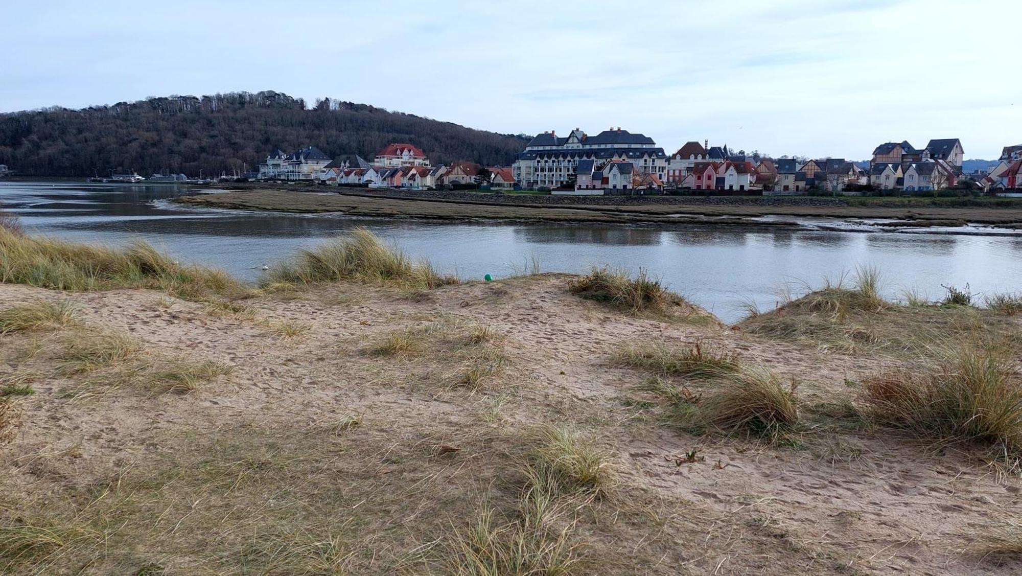 דירות Les 3 Mouettes A Cabourg - Cote Normande מראה חיצוני תמונה